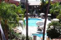 สระว่ายน้ำ DoubleTree Suites by Hilton Tucson - Williams Center