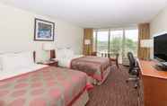 Bilik Tidur 7 Ramada by Wyndham Hialeah/Miami Airport North