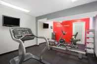 Fitness Center Ramada by Wyndham Hialeah/Miami Airport North