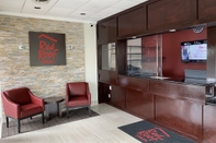 Lobi Red Roof Inn Baltimore