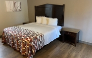 Kamar Tidur 2 Red Roof Inn Baltimore