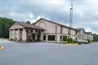 Bên ngoài Days Inn by Wyndham Blairsville