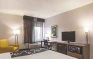 Bilik Tidur 3 La Quinta Inn & Suites by Wyndham Virginia Beach