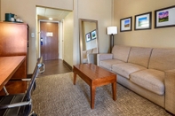 Common Space Comfort Suites Bethlehem Near Lehigh University and LVI Airport