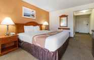 Bedroom 7 Quality Inn & Suites Crescent City Redwood Coast