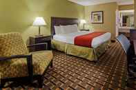 Bedroom SureStay Hotel by Best Western Lenoir City