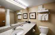 In-room Bathroom 7 Best Western Plus Loveland Inn