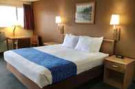 Bedroom Travelodge by Wyndham Powell