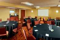 ห้องประชุม Courtyard by Marriott Atlanta Airport South/Sullivan Road