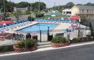 Swimming Pool 6 Econo Lodge Somers Point