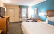 Bedroom 3 Best Western Charleston Inn