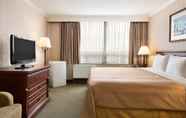 ห้องนอน 2 Days Inn by Wyndham Ottawa West