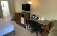 ห้องนอน 6 Travelodge by Wyndham Vancouver Lions Gate