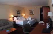 Kamar Tidur 3 DoubleTree by Hilton Windsor Hotel & Suites