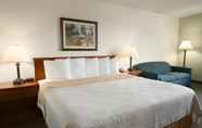 Bedroom 2 Days Inn by Wyndham Coeur d'Alene