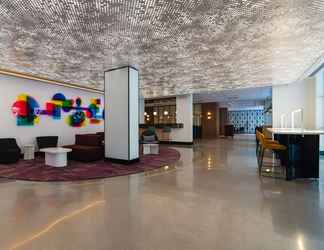 Lobby 2 YOTEL Washington DC