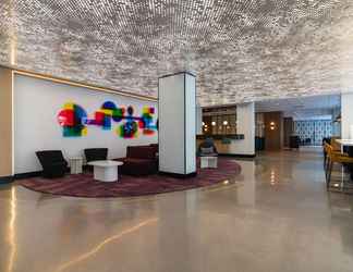 Lobby 2 YOTEL Washington DC