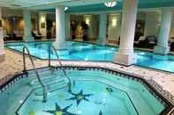 Swimming Pool Fairmont Palliser