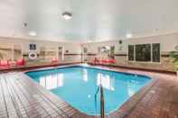 Swimming Pool Red Lion Inn & Suites Sequim