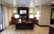 Lobby 5 Bangor Suites Airport Hotel