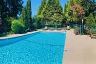 Swimming Pool Best Western Cowichan Valley Inn