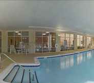สระว่ายน้ำ 5 Hampton Inn & Suites Southern Pines-Pinehurst
