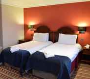 Kamar Tidur 4 The Rose & Crown Hotel, Sure Hotel Collection by Best Western