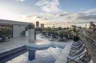 Swimming Pool Hotel Silken Ramblas