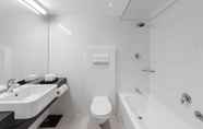 In-room Bathroom 7 Crowne Plaza Hotel Queenstown, an IHG Hotel
