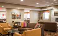 Lobby 4 Comfort Inn & Suites