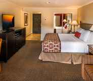 Kamar Tidur 5 Best Western Plus Arroyo Roble Hotel & Creekside Villas