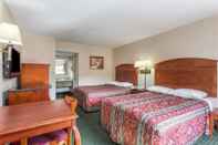 Bedroom Days Inn by Wyndham Camp Springs/Andrews AFB DC Area