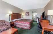 Bedroom 5 Days Inn by Wyndham Camp Springs/Andrews AFB DC Area