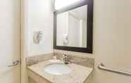 In-room Bathroom 6 Days Inn by Wyndham Camp Springs/Andrews AFB DC Area