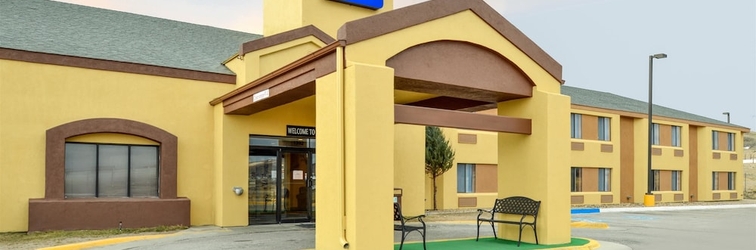 Exterior Americas Best Value Inn Rawlins