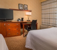 Bedroom 3 Courtyard by Marriott Annapolis