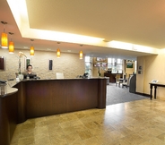 Lobby 4 Cupertino Hotel