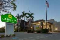 Exterior La Quinta Inn & Suites by Wyndham Ft. Myers-Sanibel Gateway