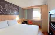 Bilik Tidur 2 ibis Styles Poissy