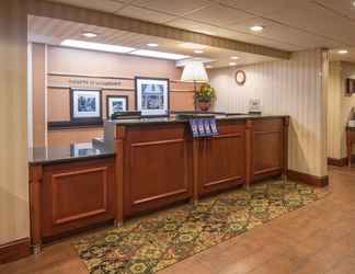 Lobby 2 Hampton Inn Bridgeport/Clarksburg