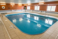 Swimming Pool MainStay Suites Joliet I-80