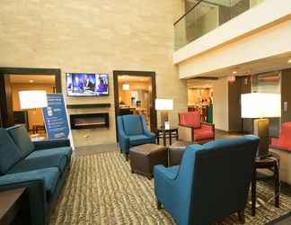 Lobby 2 Comfort Suites Oakbrook Terrace near Oakbrook Center