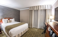 Bedroom 6 Salt Lake Plaza Hotel SureStay Collection by Best Western