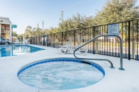 Entertainment Facility SureStay Hotel by Best Western Fort Pierce