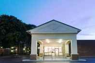 Exterior Days Inn by Wyndham Mt Pleasant-Charleston-Patriots Point