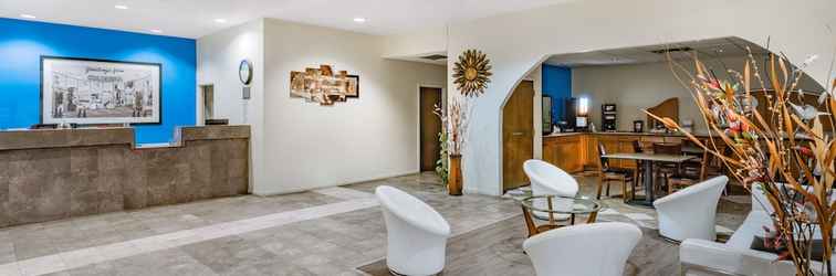 Lobby Super 8 by Wyndham Columbia