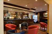Quầy bar, cafe và phòng lounge The Bell Hotel Epping