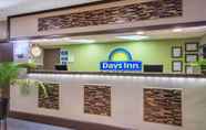 Lobby 7 Days Inn by Wyndham Knoxville East