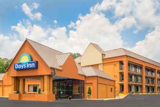 Exterior 4 Days Inn by Wyndham Knoxville East