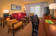 Common Space 6 Courtyard by Marriott Williamsburg Busch Gardens Area